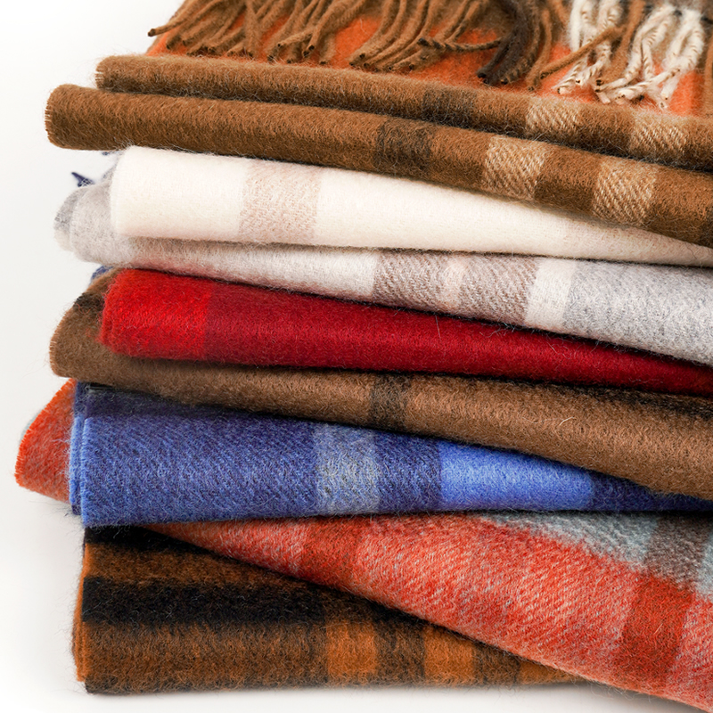 100% Cashmere Scarf   Plaid  W – обзор и цена Travel Accessories Neck