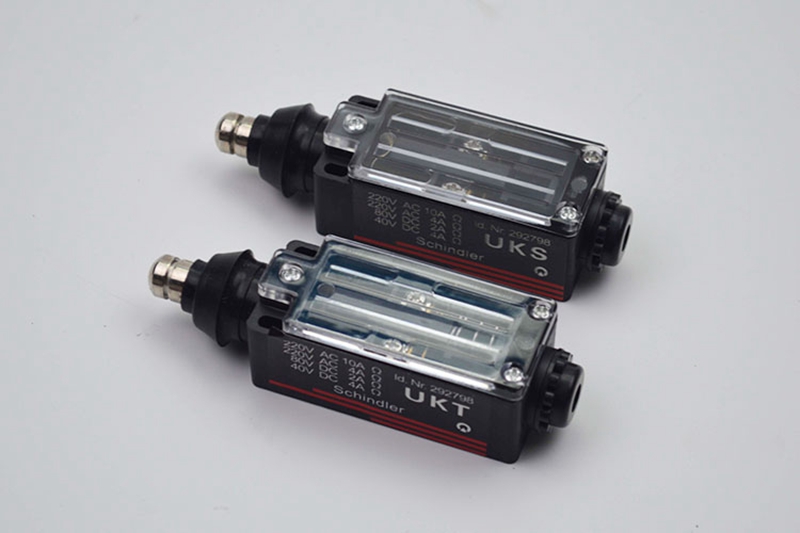 3pcs/lot Travel Switch UKS UKT – обзор и цена Travel Accessories Manufacturer