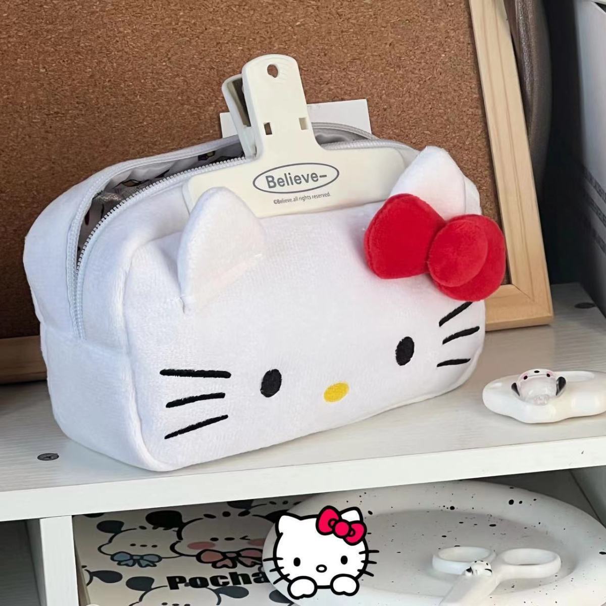 # Hello Kitty Cartoon Pencil C – обзор и цена Luggage Cover Protector